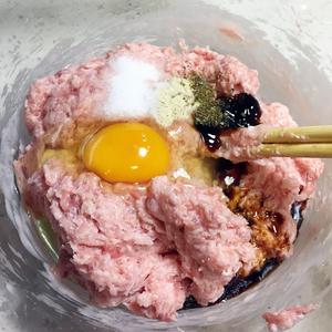 饺子肉馅调制技巧的做法 步骤3