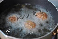 秘制红烧狮子头的做法 步骤4
